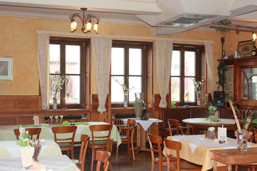 Gasthof Weisses Ross Kleinostheim Esterno foto